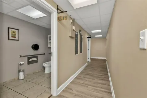 128 W Charlotte Avenue Punta Gorda FL 33950