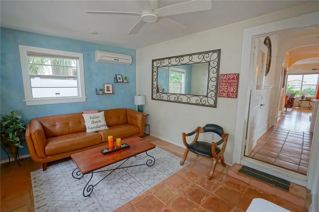 229 E 6th Avenue Mount Dora FL 32757