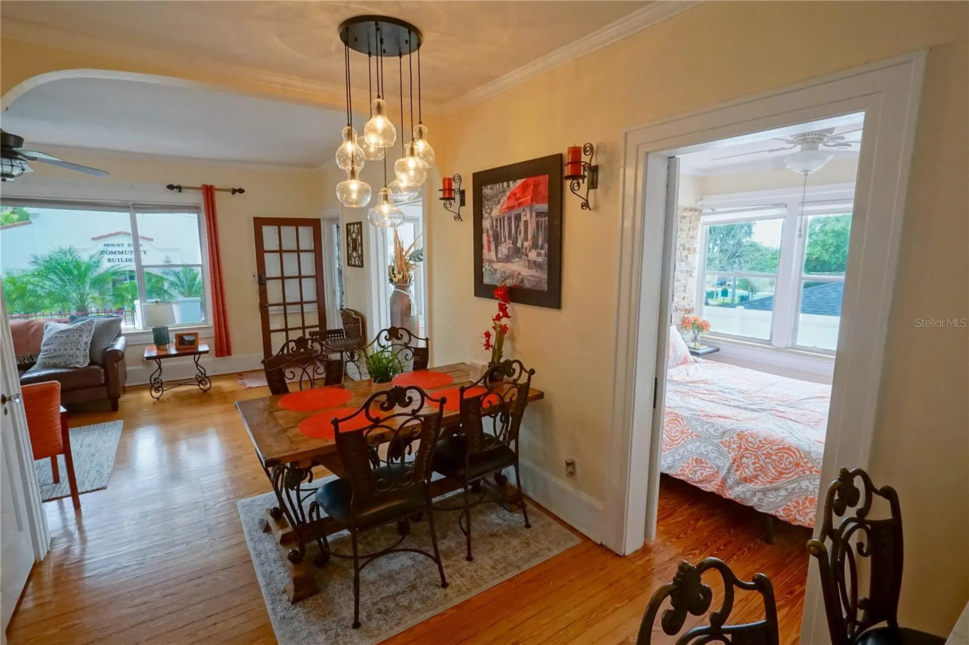 229 E 6th Avenue Mount Dora FL 32757