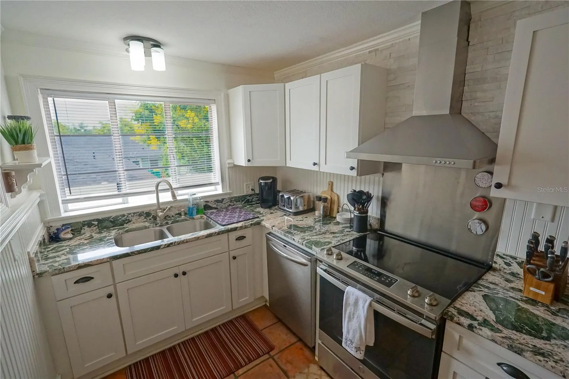 229 E 6th Avenue Mount Dora FL 32757