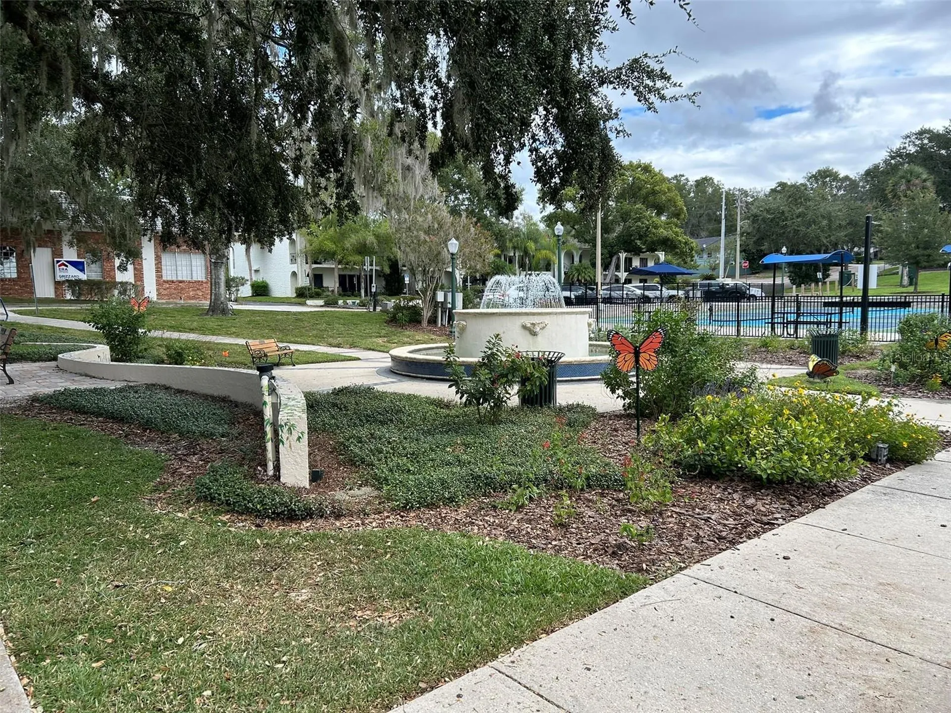 229 E 6th Avenue Mount Dora FL 32757