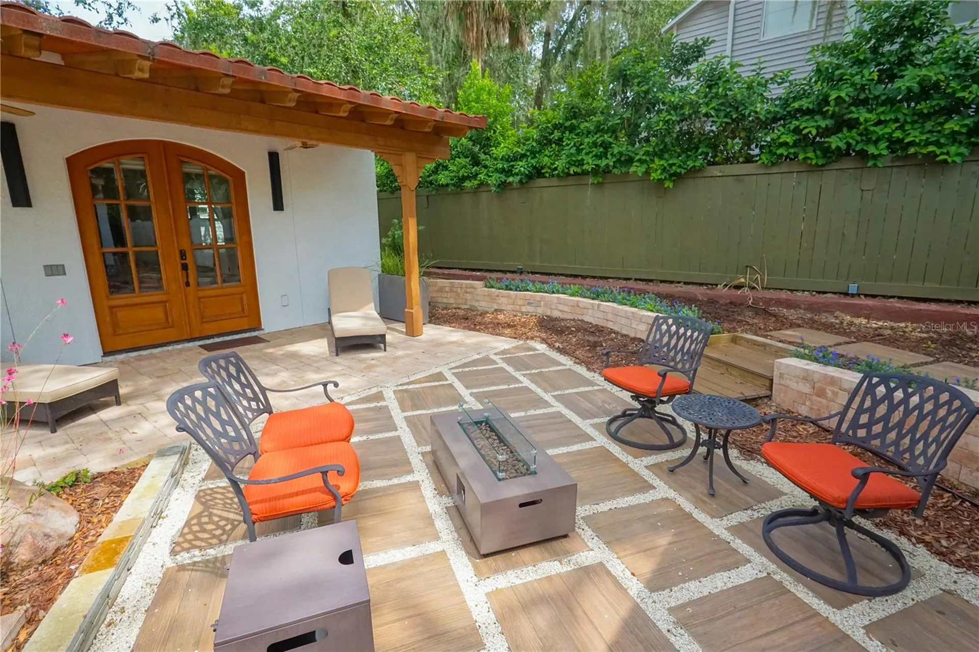 229 E 6th Avenue Mount Dora FL 32757