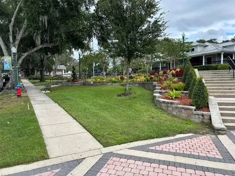 229 E 6th Avenue Mount Dora FL 32757