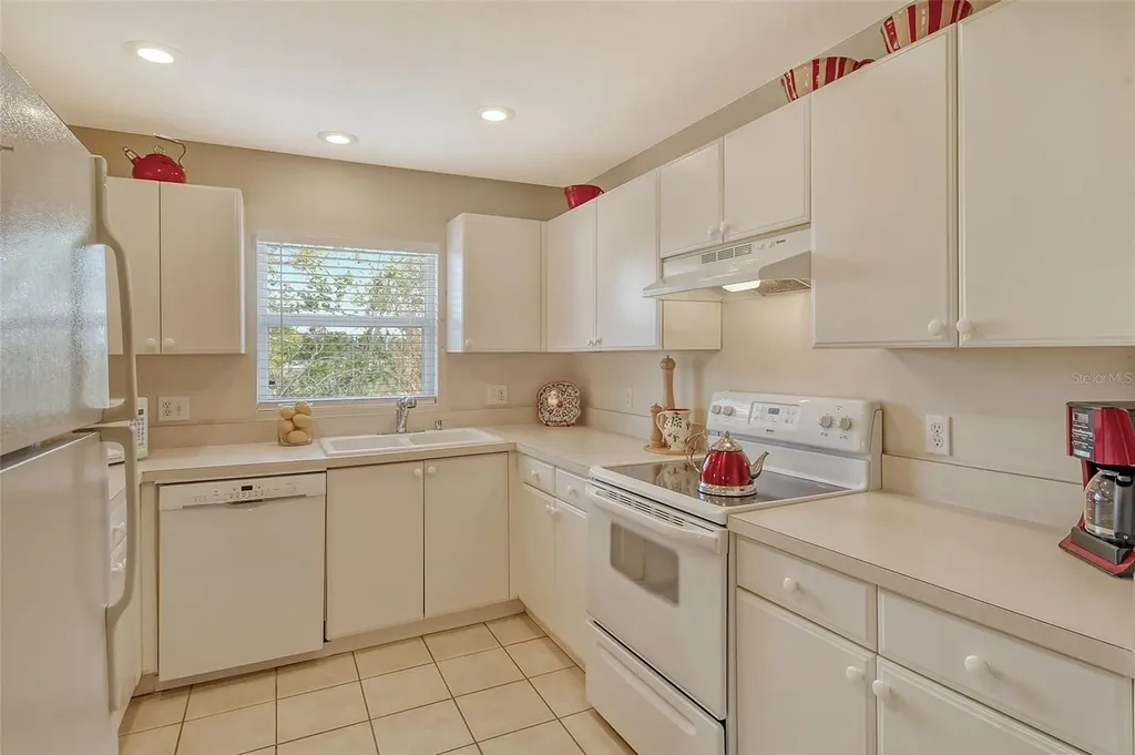 381 Bobby Jones Road Sarasota FL 34232