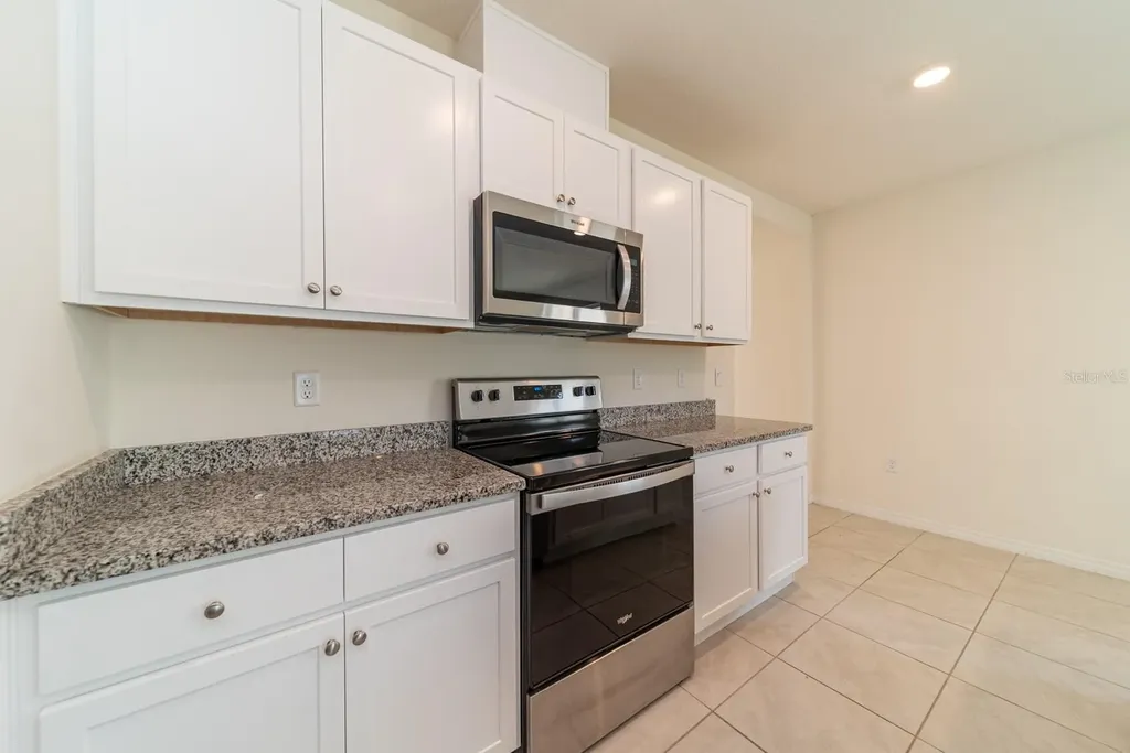 1181 Cascades Avenue Davenport FL 33837