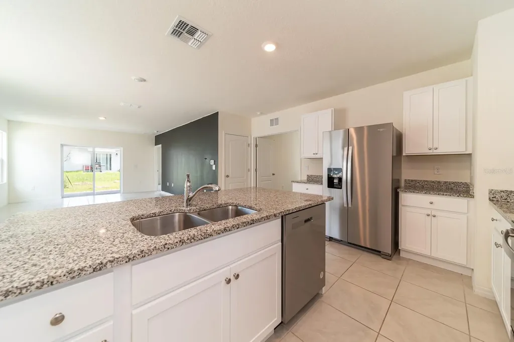 1181 Cascades Avenue Davenport FL 33837