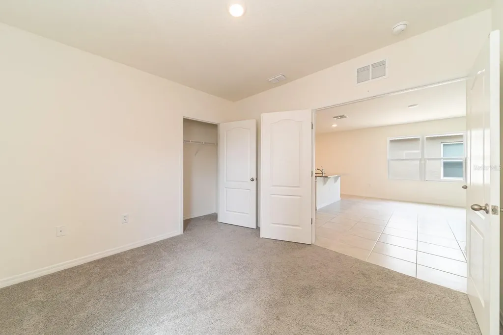 1181 Cascades Avenue Davenport FL 33837