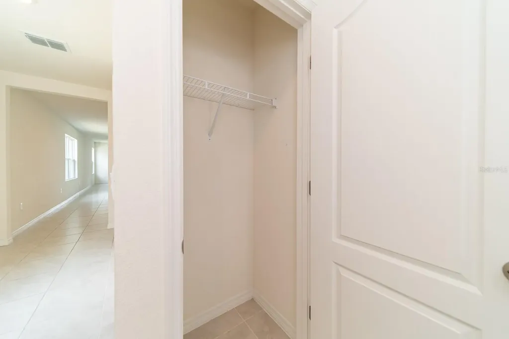 1181 Cascades Avenue Davenport FL 33837