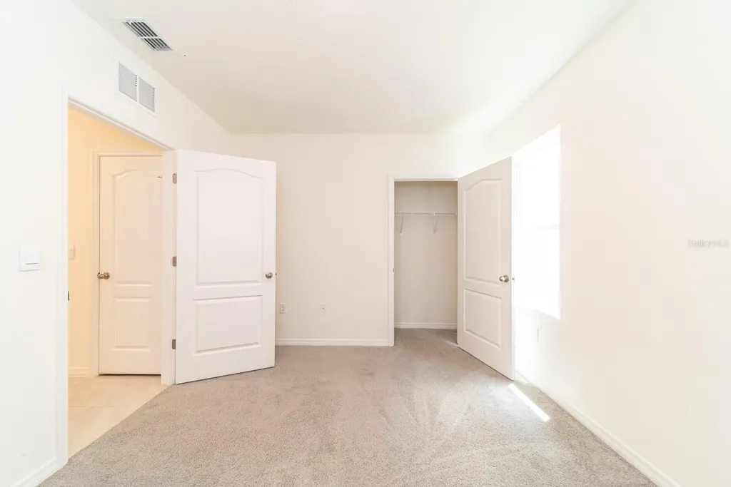 1181 Cascades Avenue Davenport FL 33837
