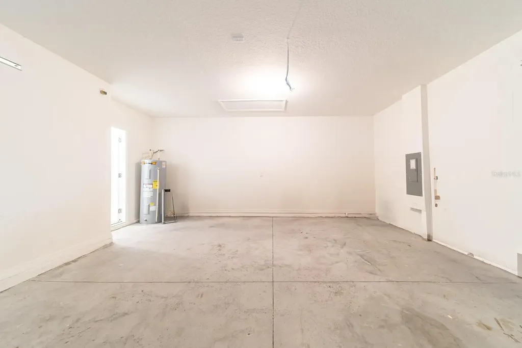 1181 Cascades Avenue Davenport FL 33837