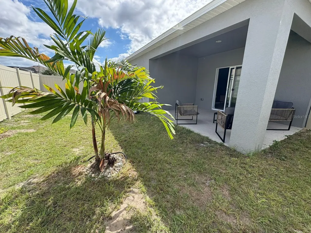 1181 Cascades Avenue Davenport FL 33837