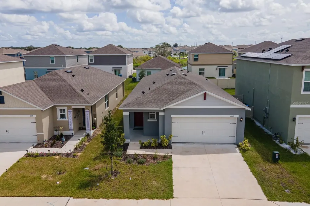 1181 Cascades Avenue Davenport FL 33837