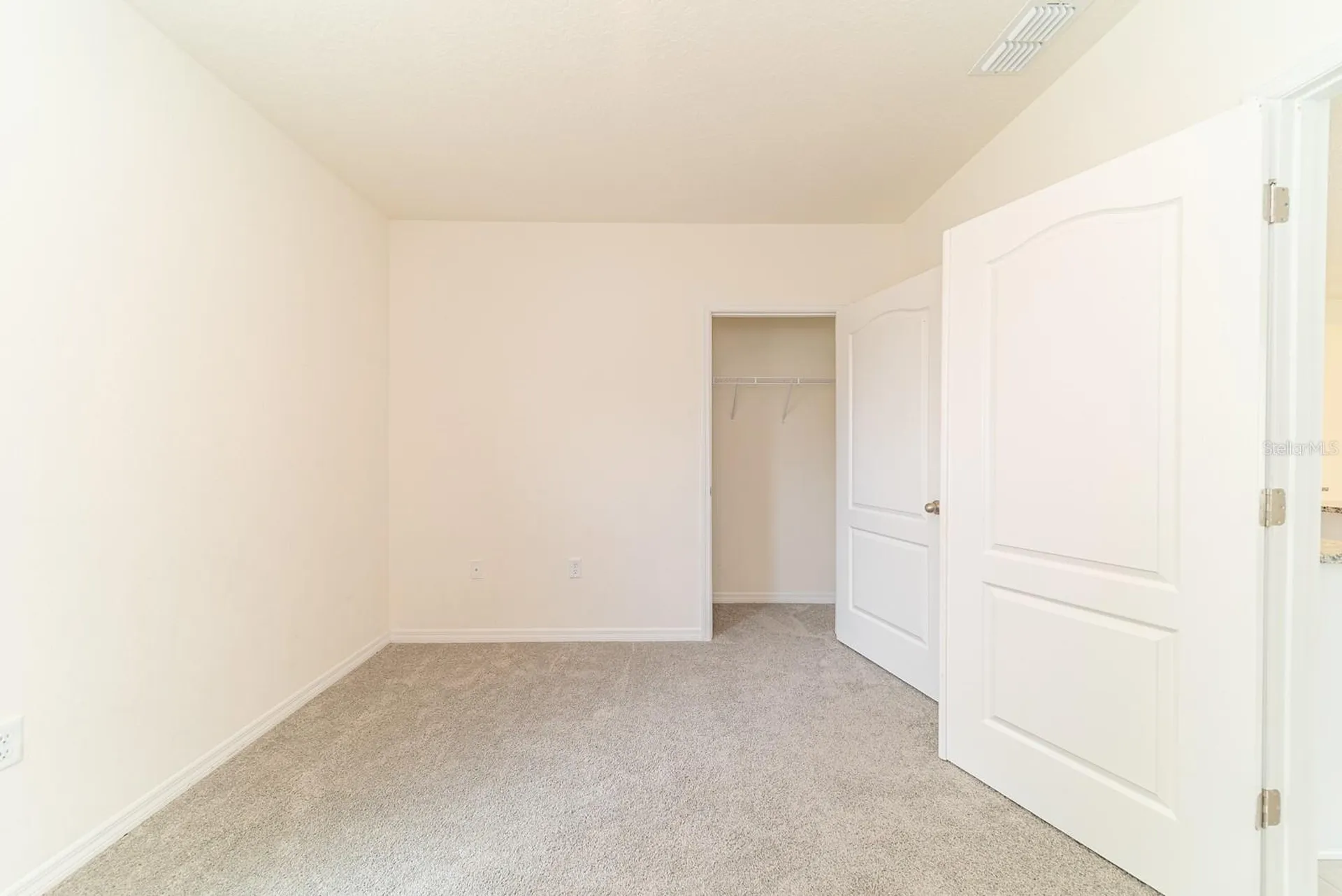 1181 Cascades Avenue Davenport FL 33837