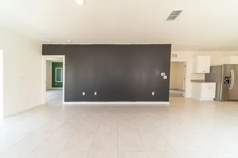 1181 Cascades Avenue Davenport FL 33837