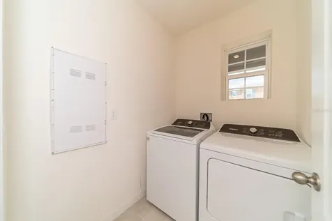 1181 Cascades Avenue Davenport FL 33837