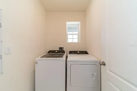 1181 Cascades Avenue Davenport FL 33837