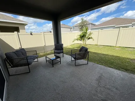 1181 Cascades Avenue Davenport FL 33837