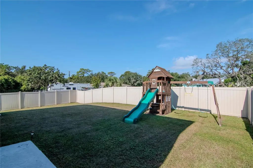 11338 Brook Edge Avenue Riverview FL 33569