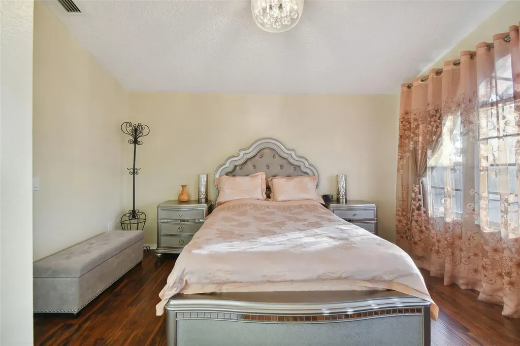 1637 Gray Bark Drive Oldsmar FL 34677