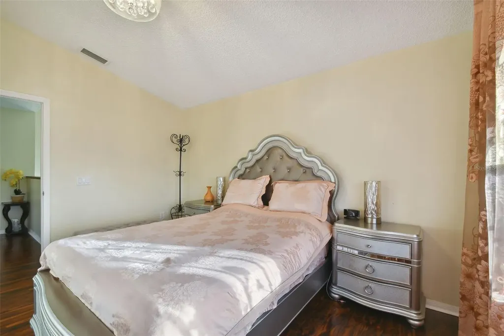 1637 Gray Bark Drive Oldsmar FL 34677