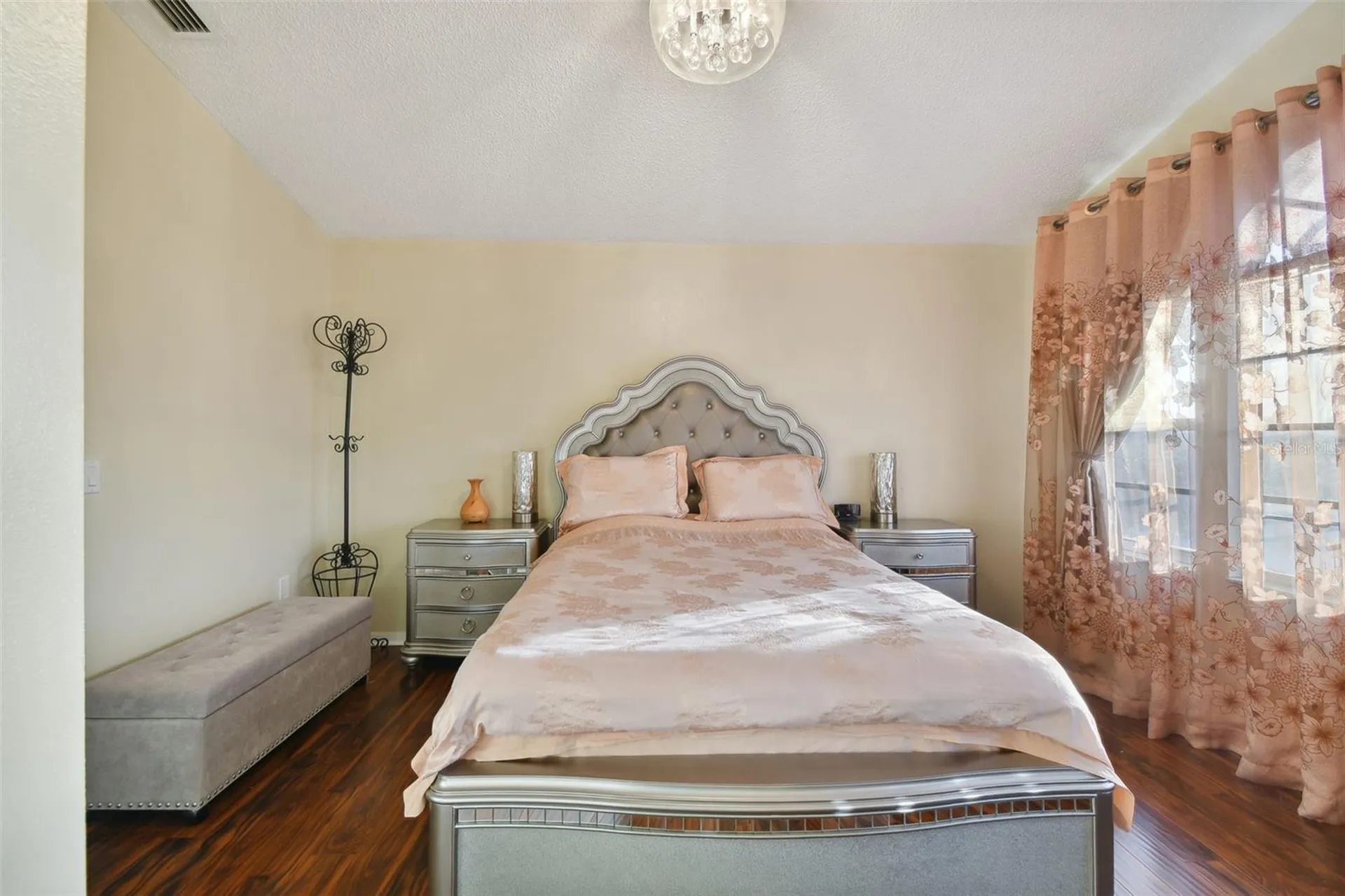 1637 Gray Bark Drive Oldsmar FL 34677