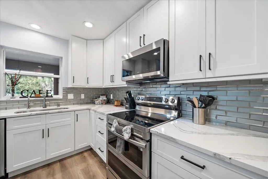 2030 Old Trevor Way Sarasota FL 34232