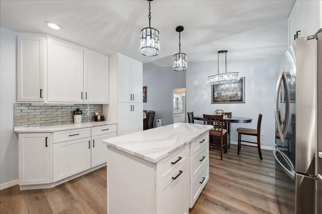 2030 Old Trevor Way Sarasota FL 34232