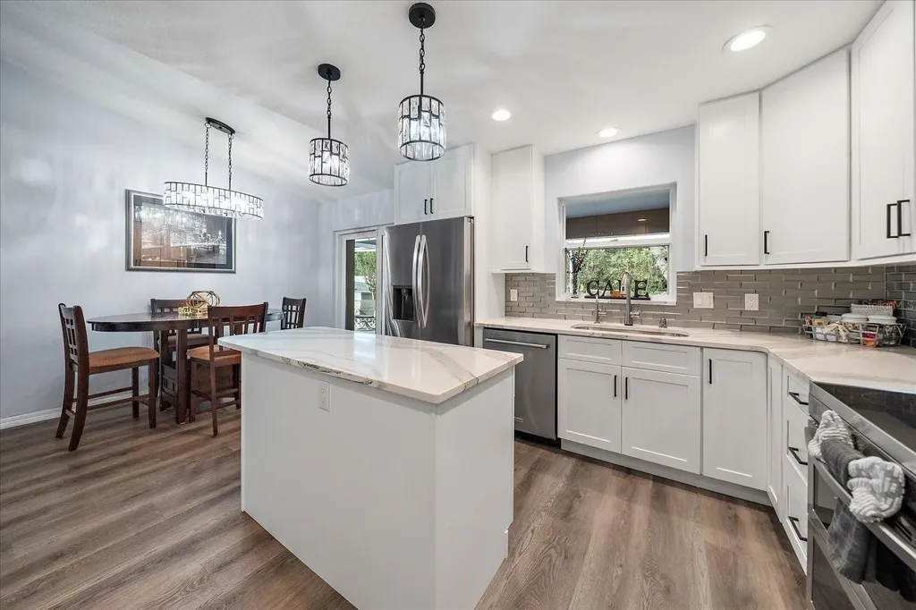 2030 Old Trevor Way Sarasota FL 34232