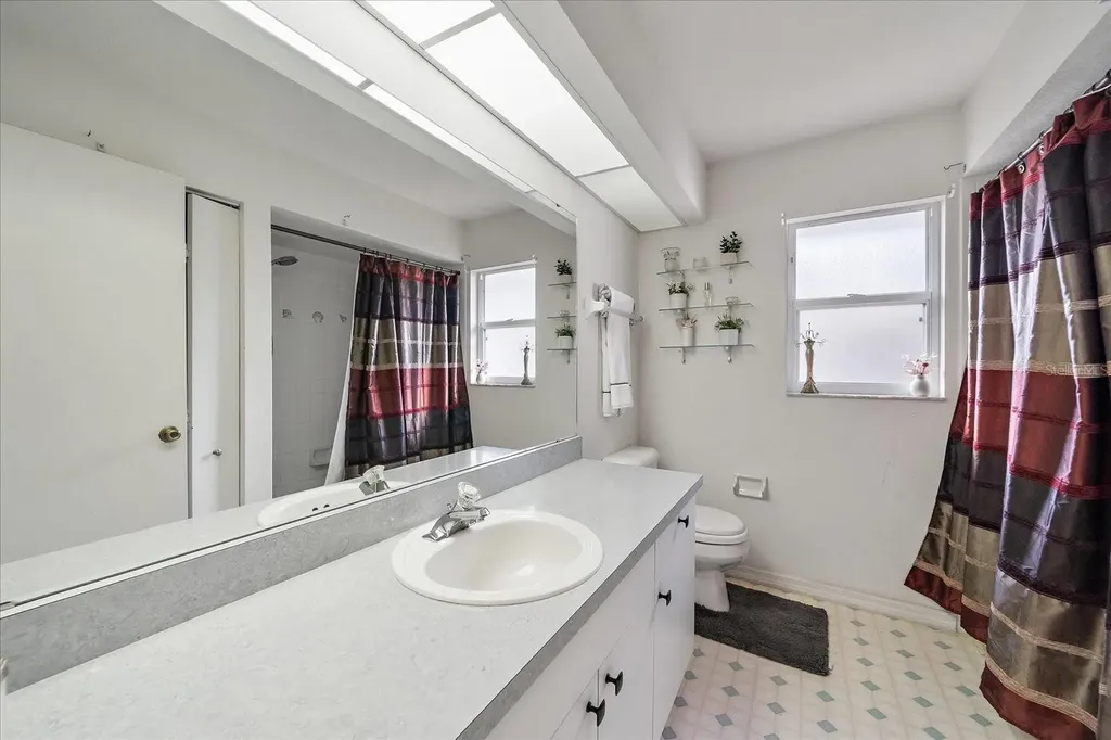 2030 Old Trevor Way Sarasota FL 34232
