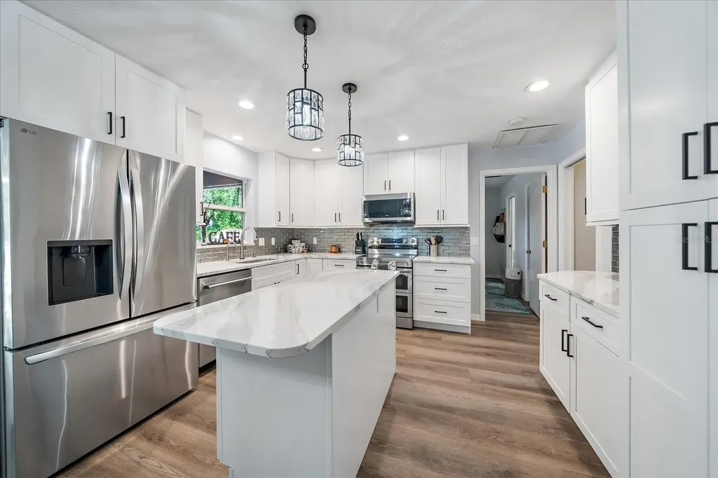 2030 Old Trevor Way Sarasota FL 34232