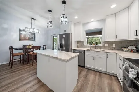 2030 Old Trevor Way Sarasota FL 34232