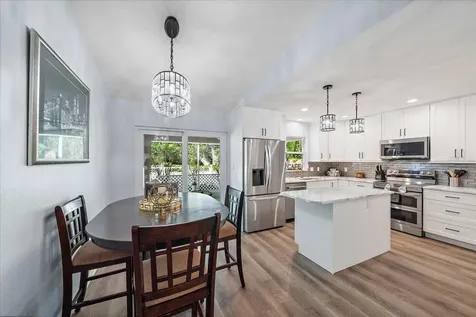 2030 Old Trevor Way Sarasota FL 34232