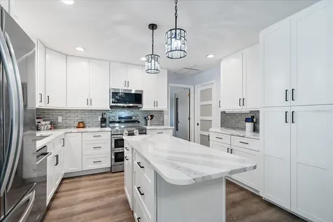 2030 Old Trevor Way Sarasota FL 34232