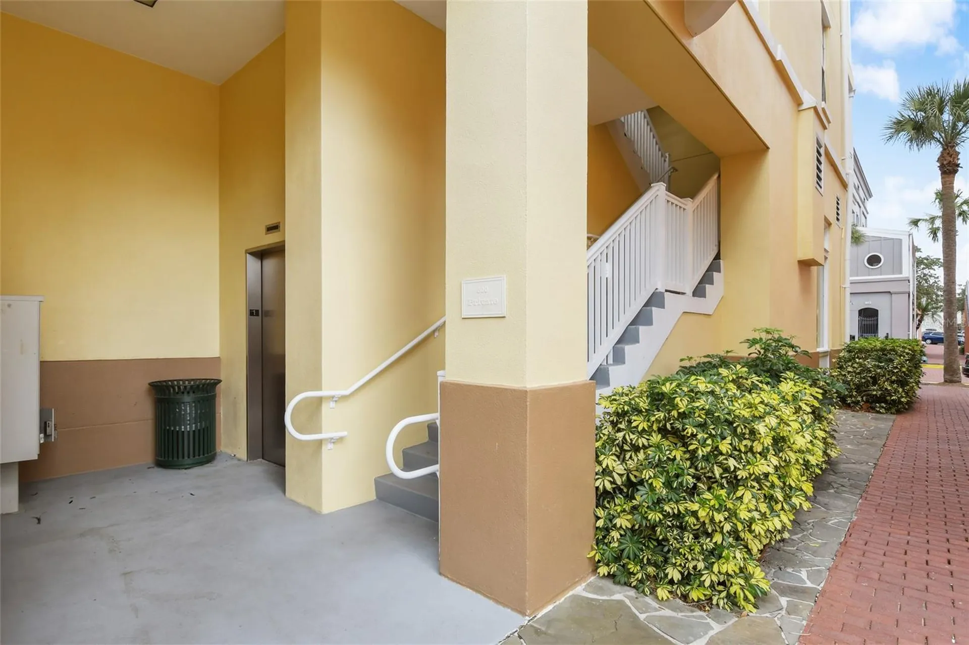 600 Market Street Celebration FL 34747