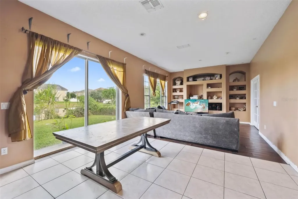 2530 Sand Arbor Circle Orlando FL 32824