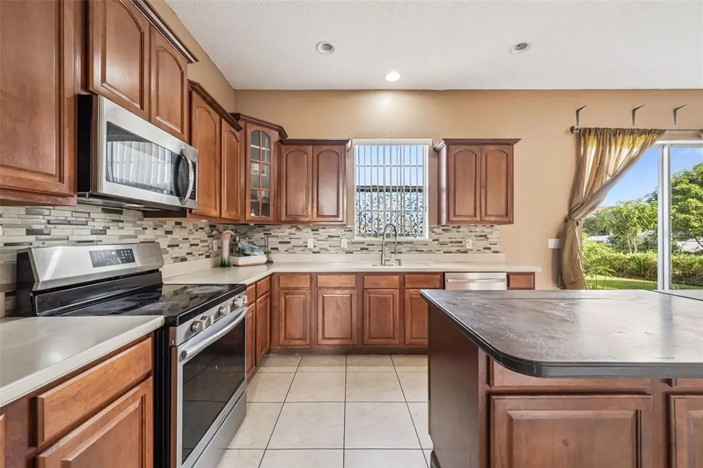 2530 Sand Arbor Circle Orlando FL 32824