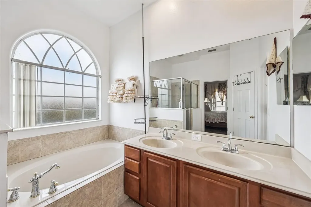 2530 Sand Arbor Circle Orlando FL 32824