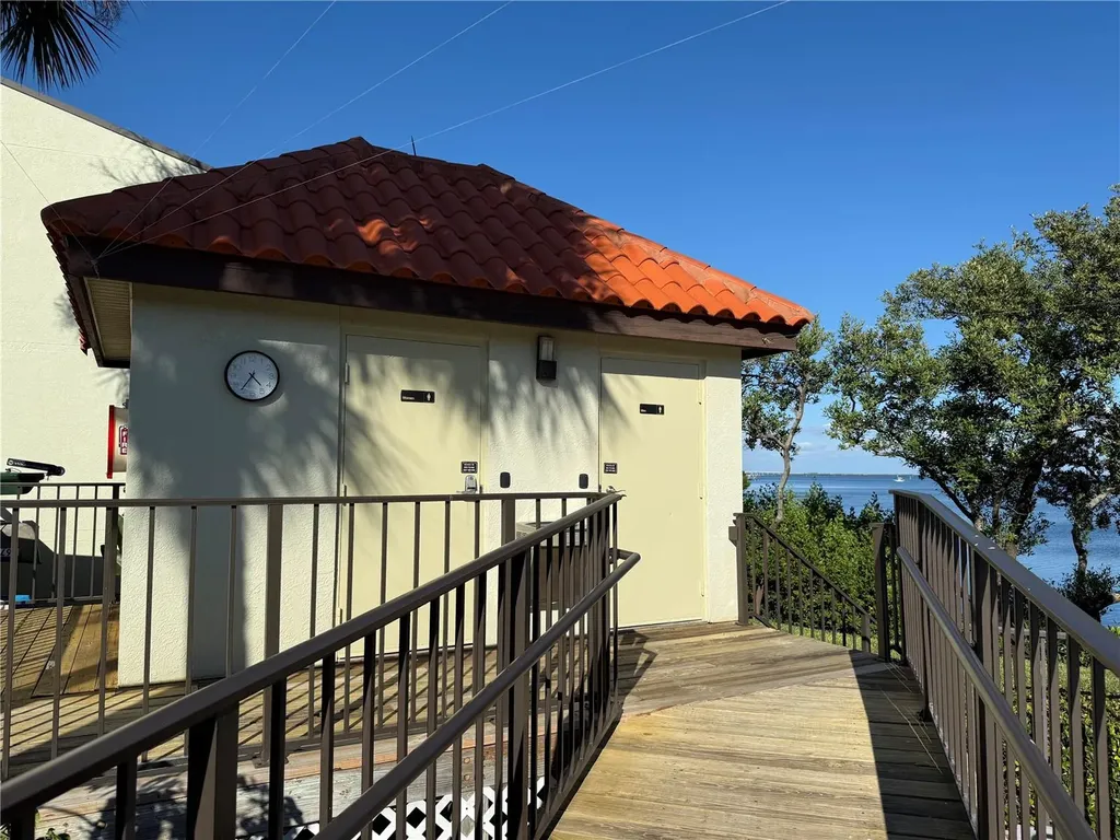 1515 Pinellas Bayway S St Petersburg FL 33715