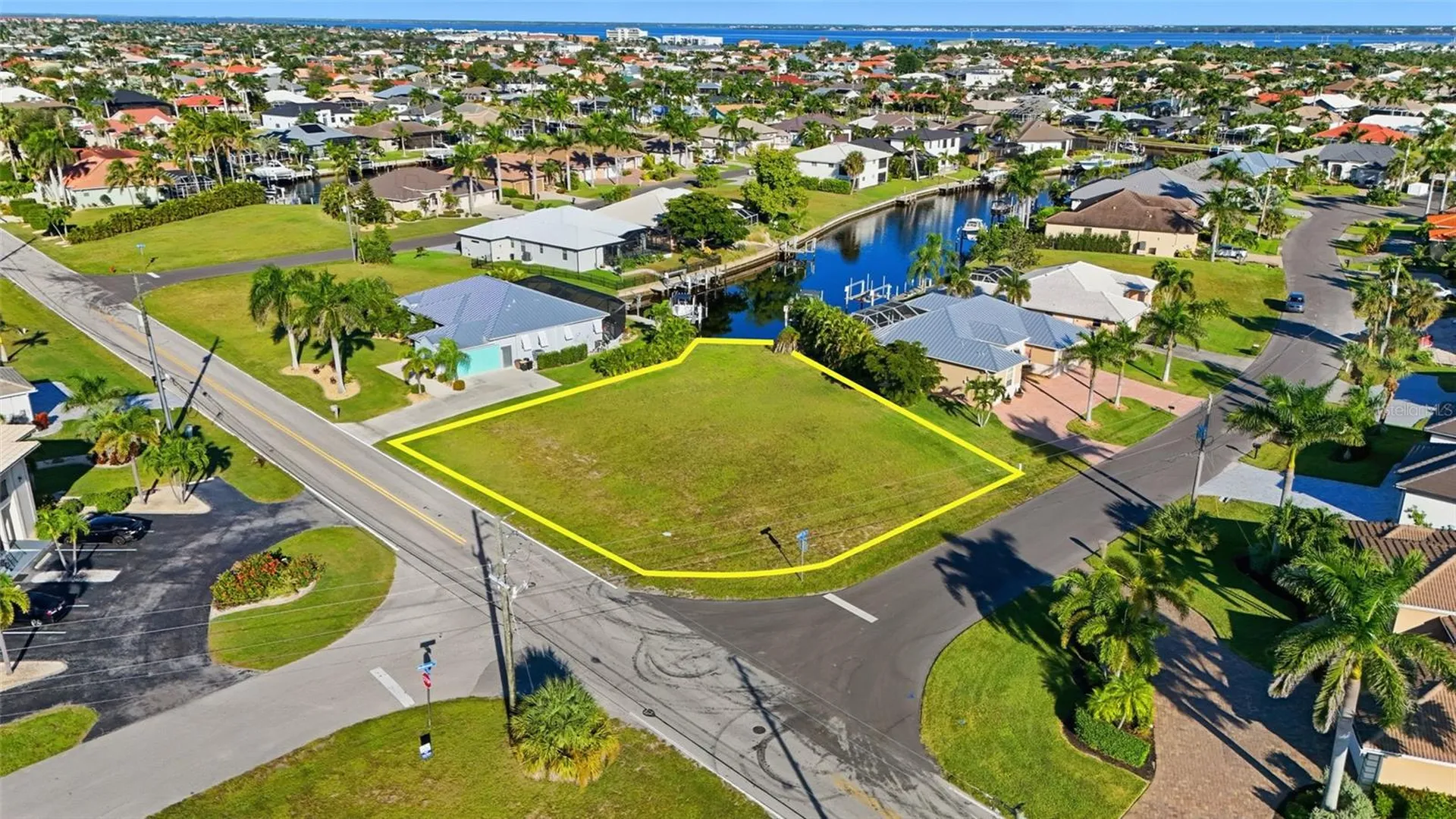 600 Via Tripoli Punta Gorda FL 33950