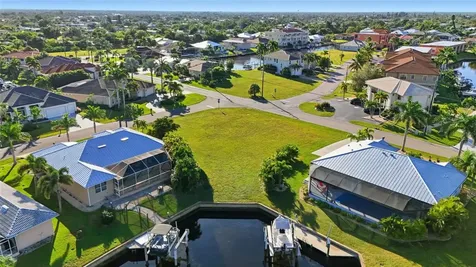 600 Via Tripoli Punta Gorda FL 33950