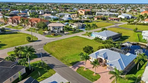 600 Via Tripoli Punta Gorda FL 33950