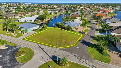 600 Via Tripoli Punta Gorda FL 33950
