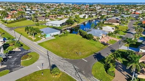 600 Via Tripoli Punta Gorda FL 33950