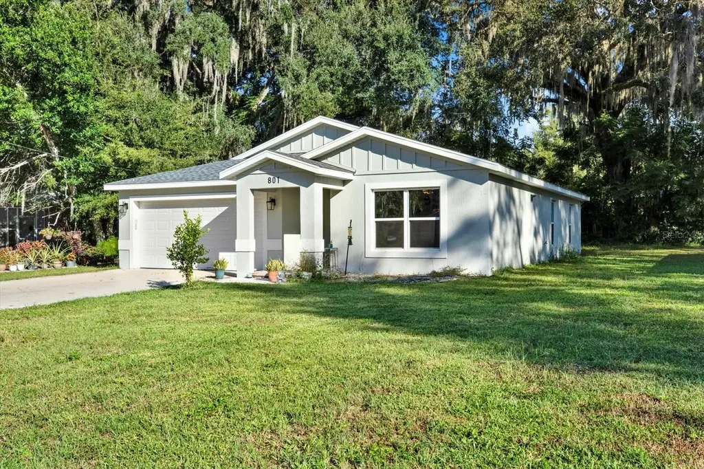 801 Osceola Avenue Wildwood FL 34785