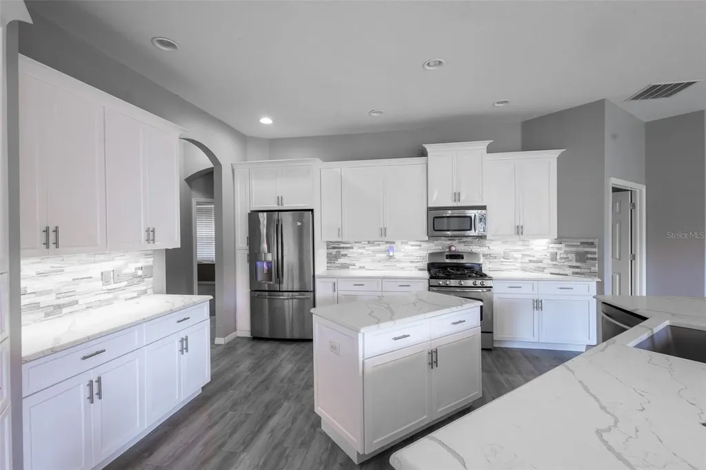 16224 Ivy Lake Drive Odessa FL 33556