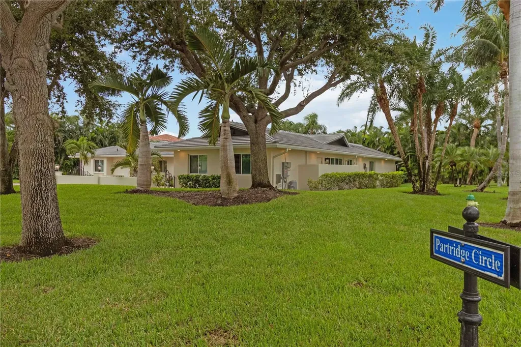 499 Partridge Circle Sarasota FL 34236