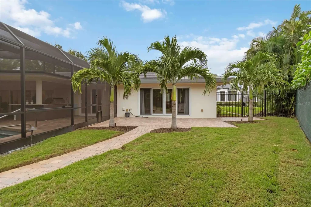 499 Partridge Circle Sarasota FL 34236