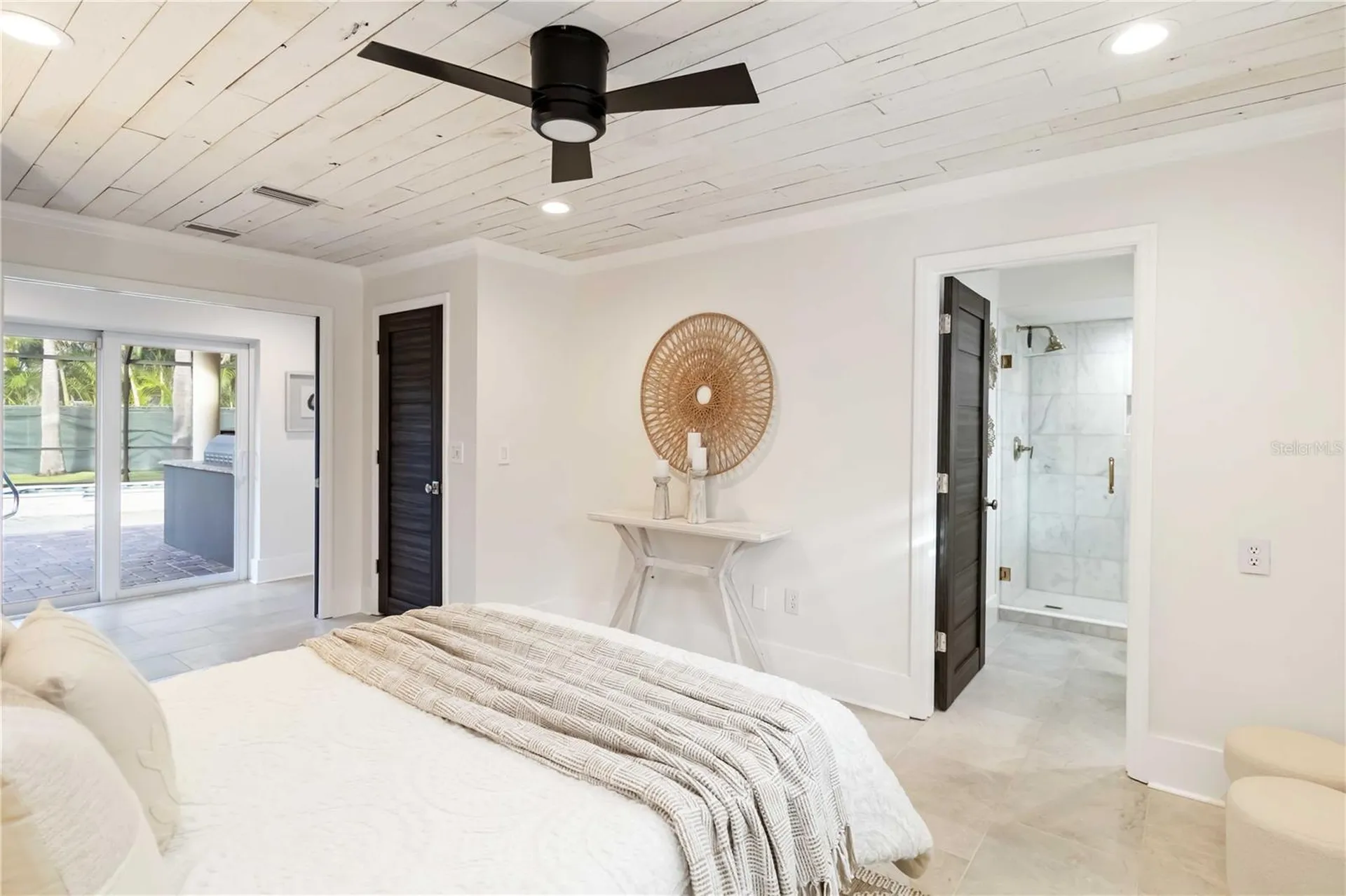 499 Partridge Circle Sarasota FL 34236