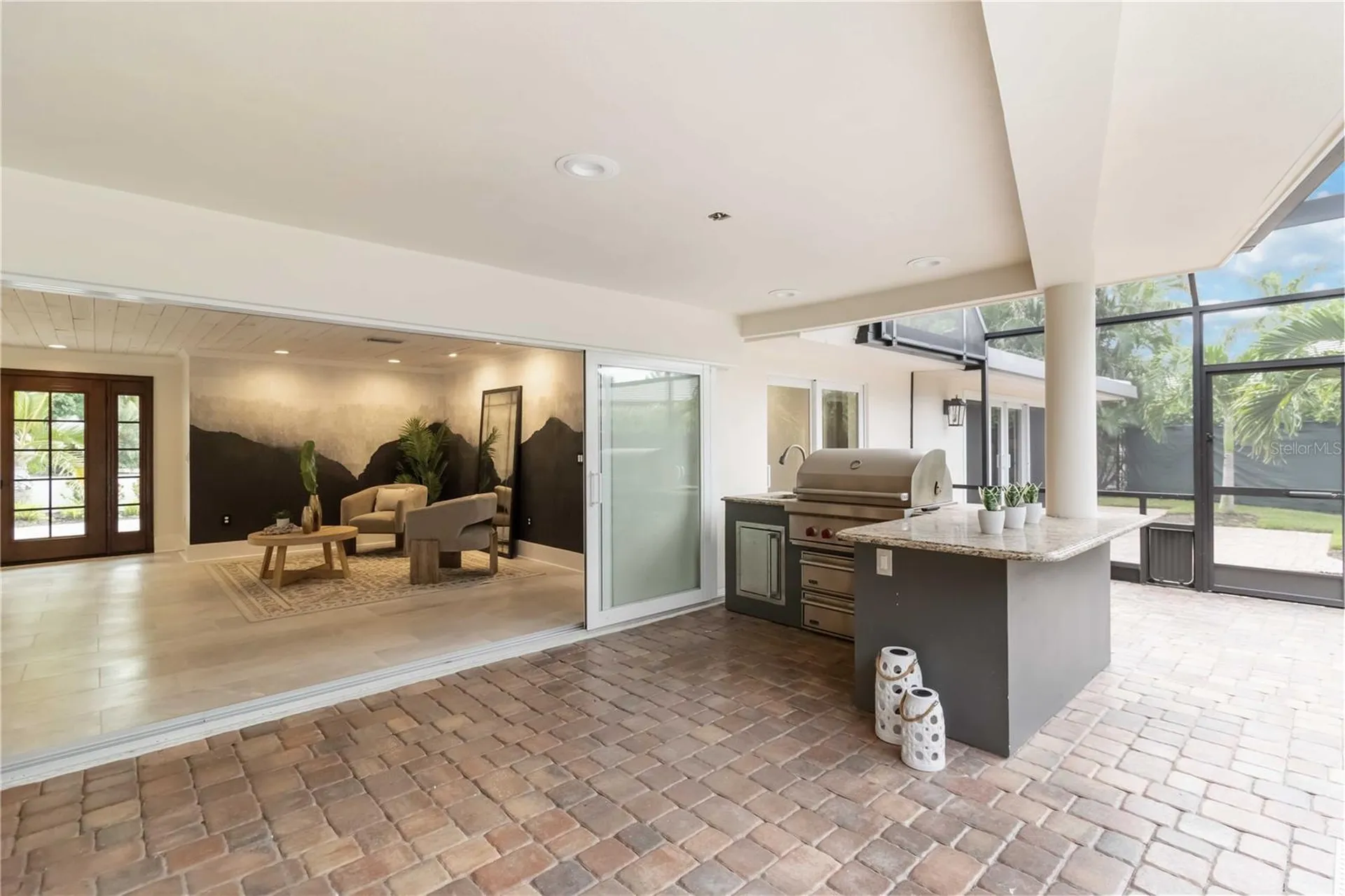 499 Partridge Circle Sarasota FL 34236