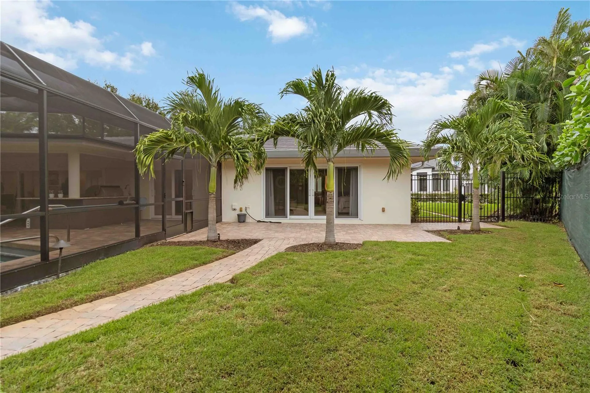 499 Partridge Circle Sarasota FL 34236